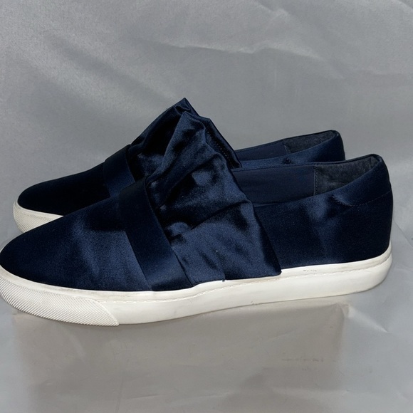 LOUISE ET CIE Women's Navy Blue Buca Luxe Satin Sneakers Size 11 Feminine Ruffle - Picture 6 of 8